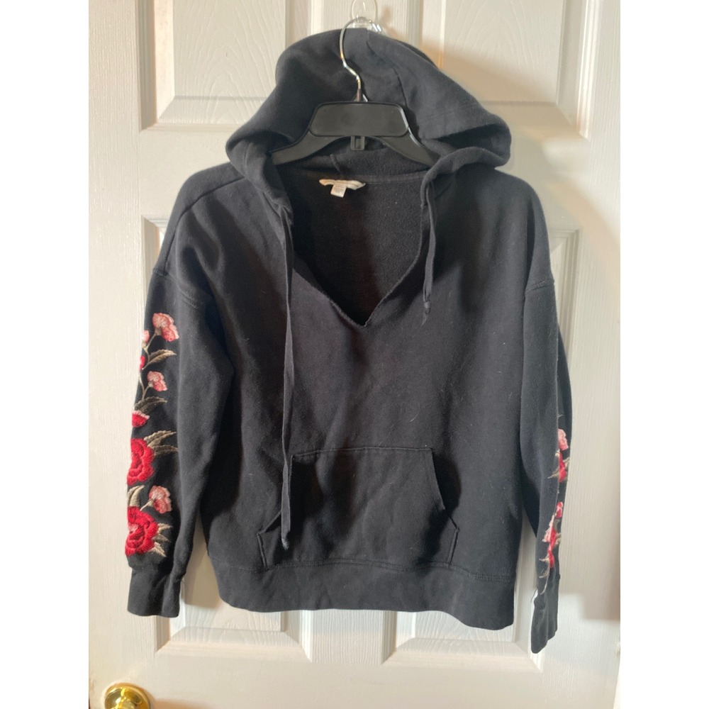 American Eagle Womens Black Floral Embroidered Sleeve V-Neck Hoodie Sweatshirt S